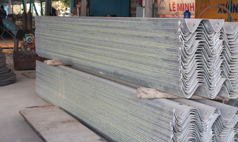 TÔN SÓNG HỘ LAN