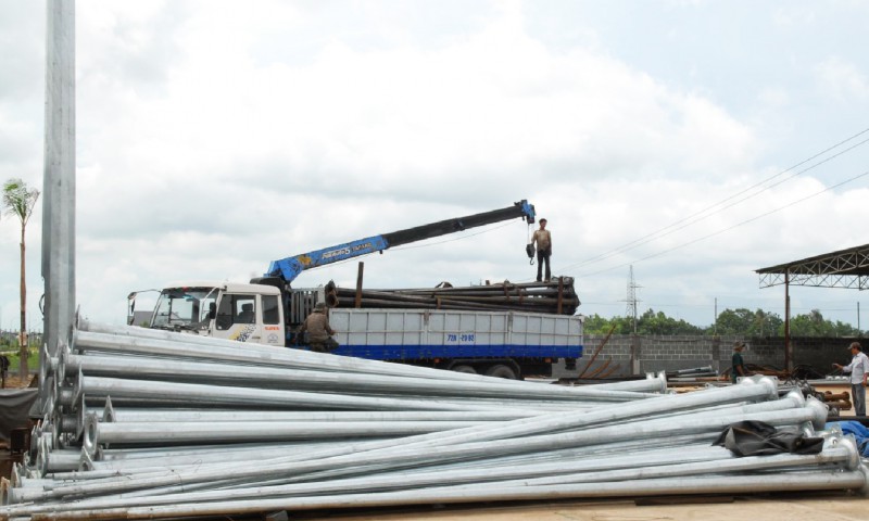 TRỤ ĐÈN